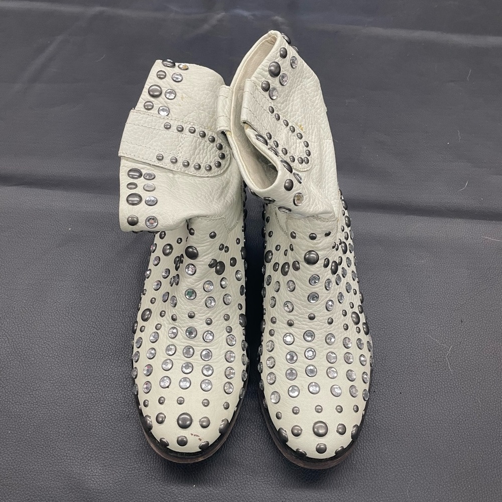 GUC short studded boots from Mia Limited Edition